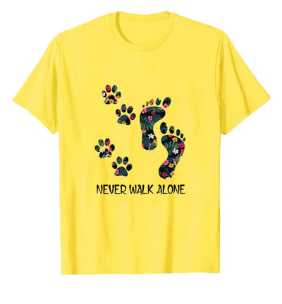 Never Walk Alone | T-shirt voor dierenliefhebbers