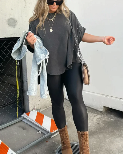 Isabelle™ - Oversized T-shirt met Nieten