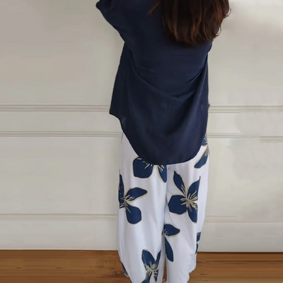 Set van een bedrukte top met ronde hals en broek voor dames